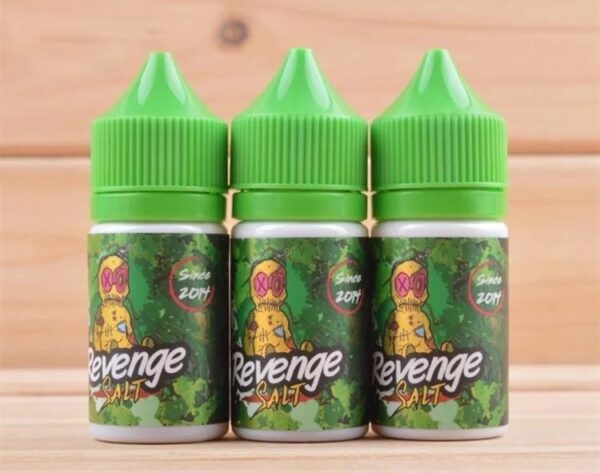 Revenge 小綠人 VOODOO 巫毒娃娃煙油，融合荔枝、香蕉、葡萄與薄荷的熱帶水果風味